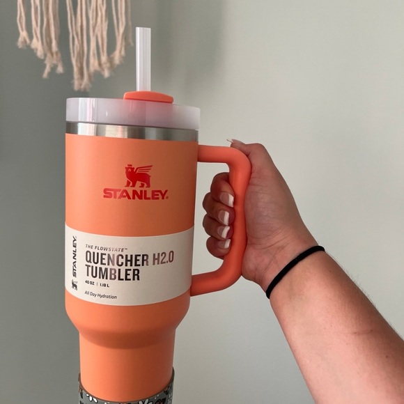 Stanley Quencher H2.0 40oz. Nectarine Tumbler + BOOT - Picture 7 of 9